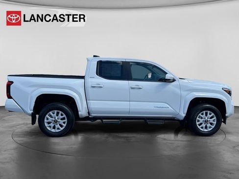 Certified 2024 Toyota Tacoma SR5 image 8