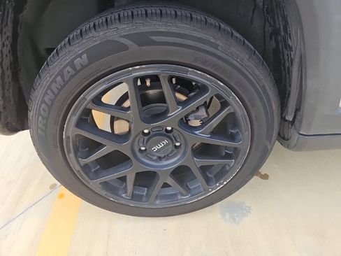 Used 2019 Jeep Compass Sport FWD image 10