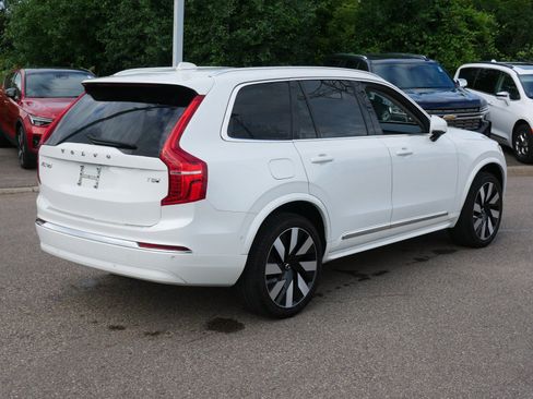 Used 2025 Volvo XC90 T8 Plus w/ Protection Package Premier AWD/4WD image 7