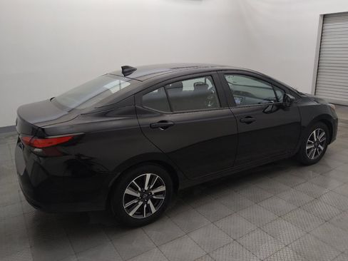 Used 2025 Nissan Versa SV FWD image 10