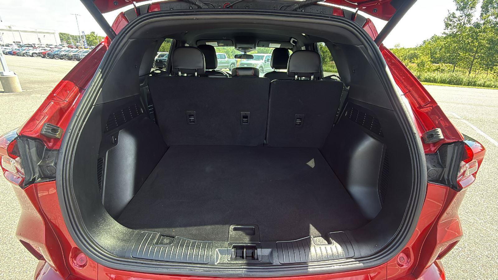 Used 2024 Ford Escape ST-Line w/ Tech Pack #1 AWD/4WD image 21