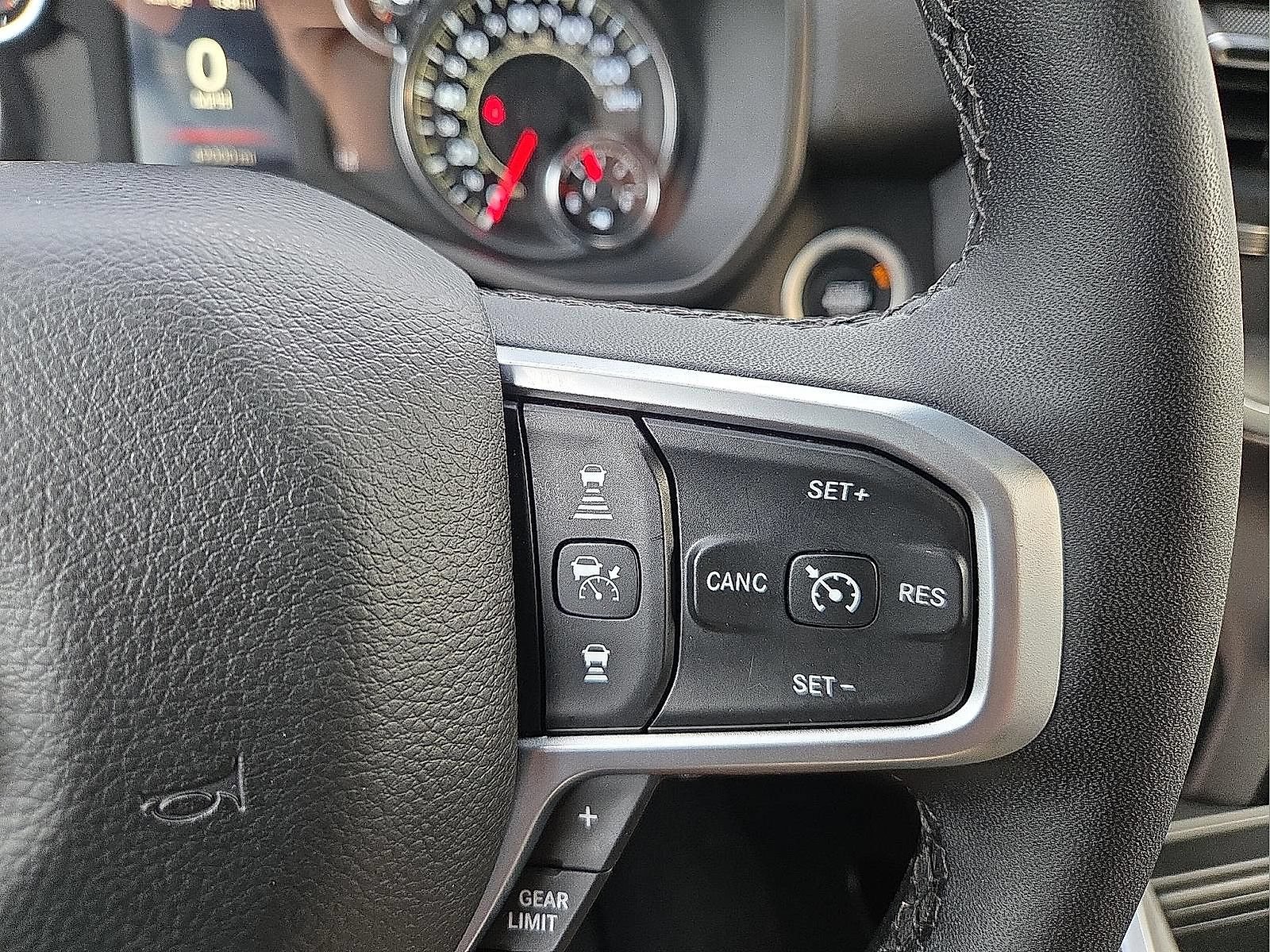 Used 2025 RAM 1500 Big Horn AWD/4WD image 18