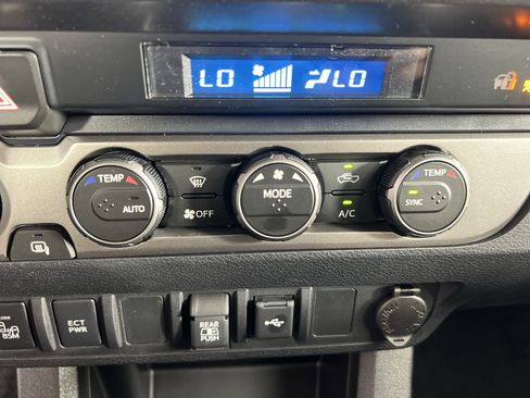 Used 2023 Toyota Tacoma SR5 w/ Technology Package image 30