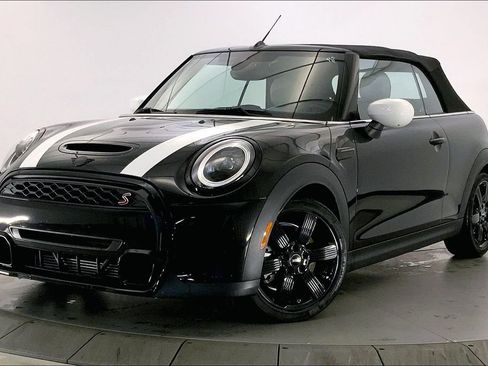 Used 2023 MINI Cooper S w/ Signature Upholstery Package FWD image 11
