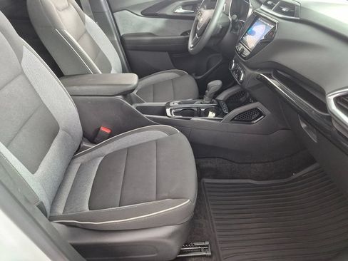 Certified 2023 Chevrolet TrailBlazer LT w/ Convenience Package FWD image 33