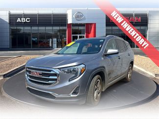 Used 2020 GMC Terrain SLT image 1