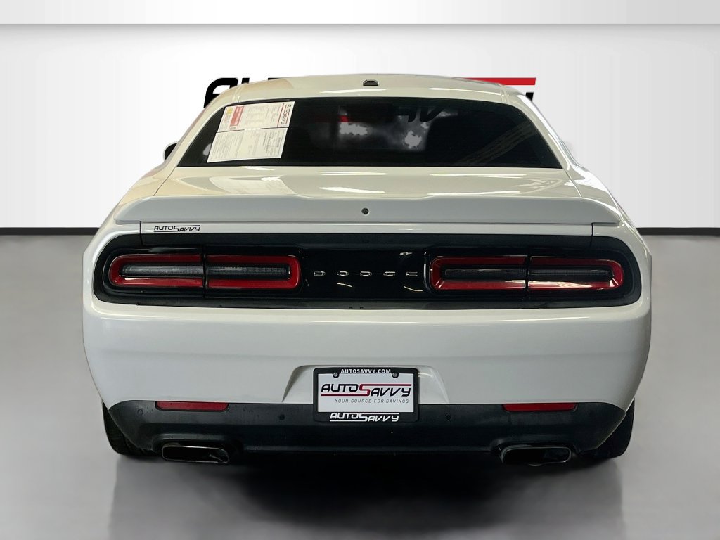 Used 2019 Dodge Challenger R/T RWD image 6