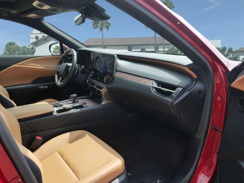 Used 2025 Lexus RX 350 Premium w/ Convenience Package image 14