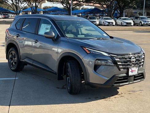 New 2026 Nissan Rogue SV image 4