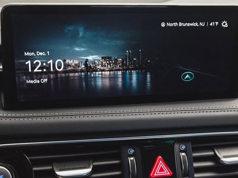 Used 2023 Genesis G70 2.0T image 20