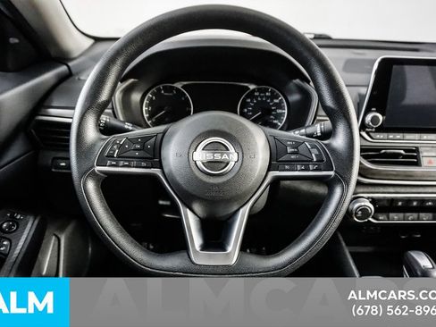 Used 2025 Nissan Altima 2.5 SV image 24