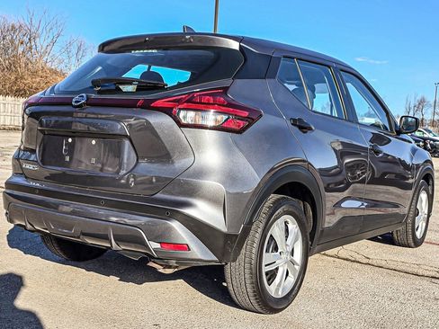 Used 2021 Nissan Kicks S image 6