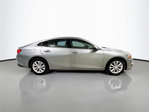 Used 2025 Chevrolet Malibu LT image 35