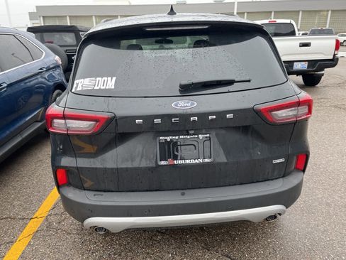 Used 2025 Ford Escape SE image 11