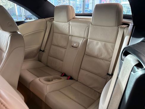 Used 2014 Volkswagen Eos Executive image 25