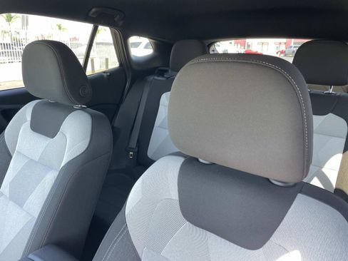 Used 2025 Chevrolet Trax RS w/ Driver Confidence Package FWD image 21