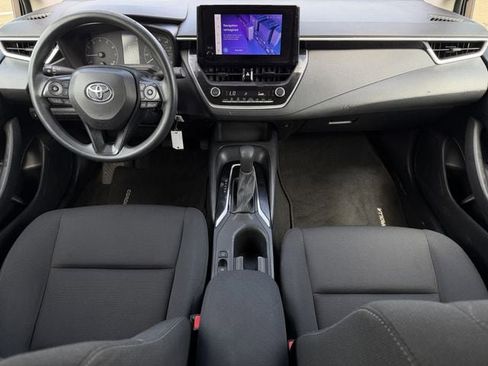Used 2023 Toyota Corolla LE FWD image 11