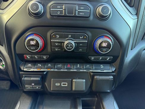 Used 2021 Chevrolet Silverado 1500 LTZ w/ LTZ Premium Texas Edition image 16