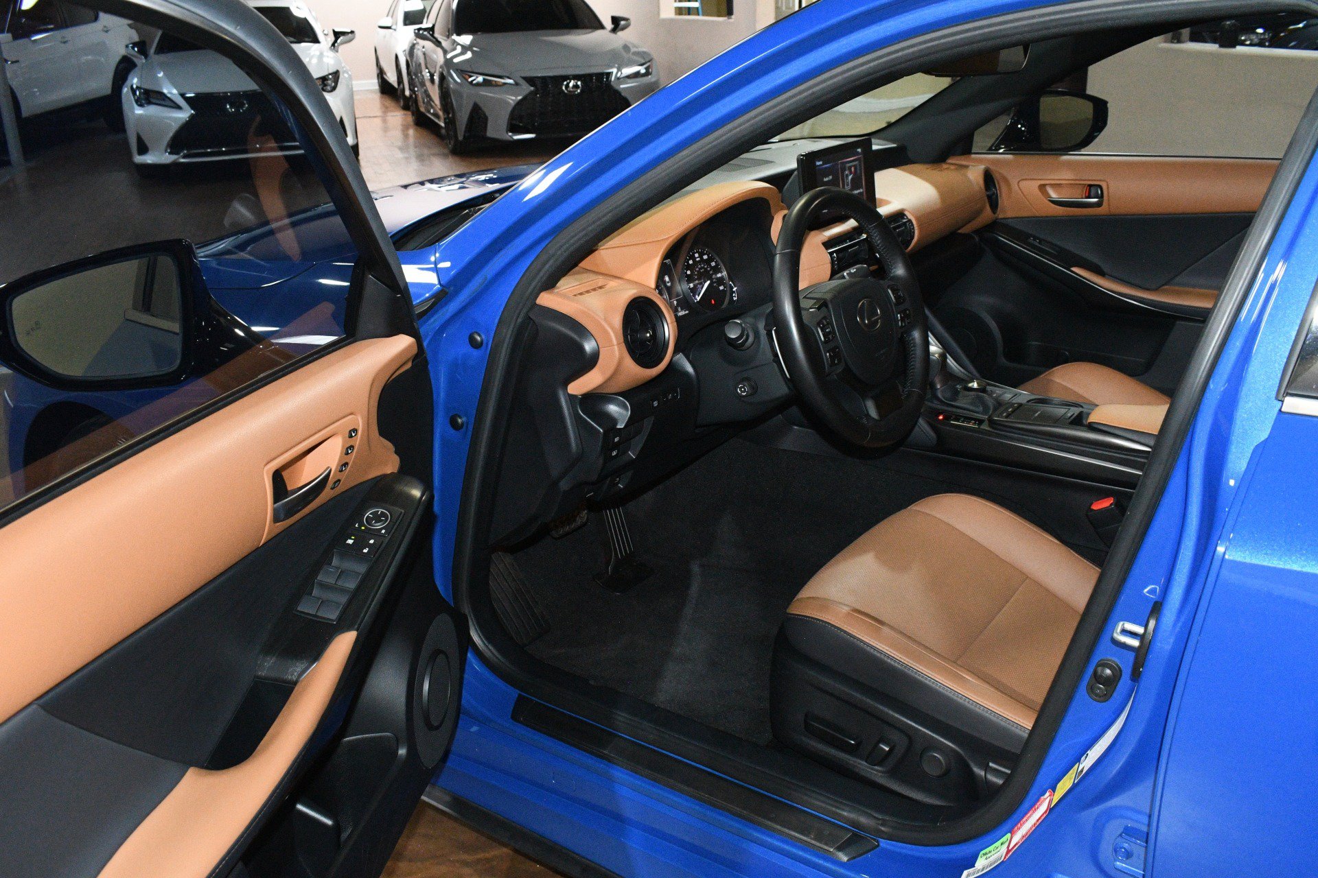 Used 2023 Lexus IS 300 w/ Premium Package RWD image 45
