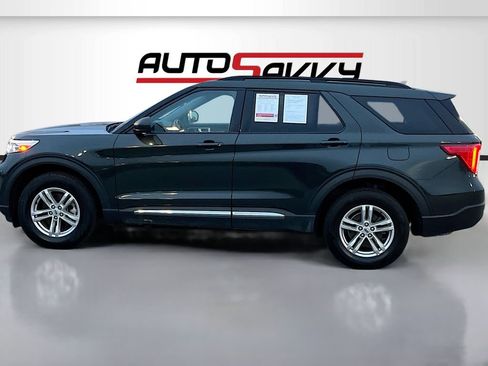 Used 2022 Ford Explorer XLT AWD/4WD image 4