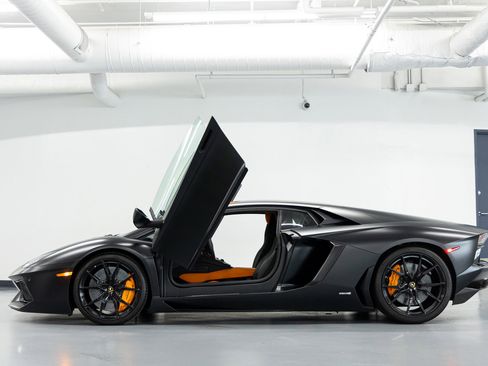 Used 2014 Lamborghini Aventador LP 700-4 AWD/4WD image 5