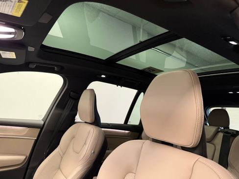 New 2026 Volvo XC90 B6 Ultra w/ Protection Package Premier image 16