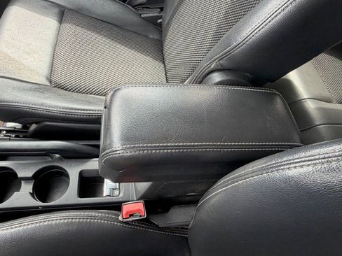 Used 2014 Jeep Compass Latitude AWD/4WD image 30