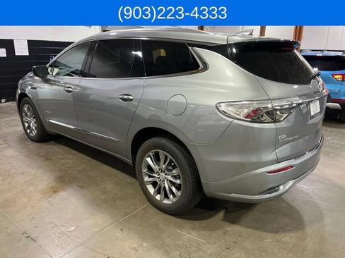 Used 2024 Buick Enclave Avenir FWD image 4