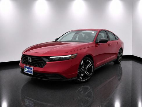 Used 2024 Honda Accord Sport image 1