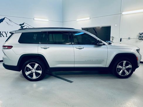 Used 2021 Jeep Grand Cherokee L Limited AWD/4WD image 8