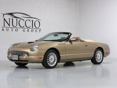 Used 2005 Ford Thunderbird image 1
