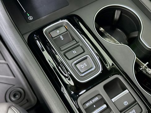 Used 2025 Honda Pilot EX-L image 21
