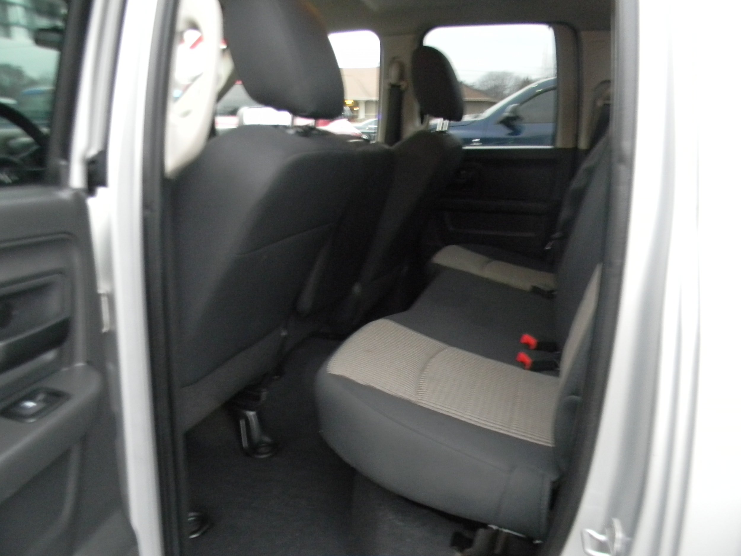 Used 2011 RAM 1500 ST w/ ST Popular Equipment Group AWD/4WD image 8