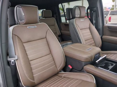 New 2026 GMC Yukon XL Denali Ultimate AWD/4WD image 29