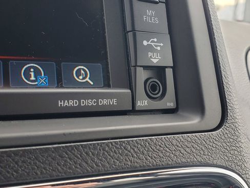 Used 2014 Dodge Grand Caravan R/T w/ Driver Convenience Group image 18