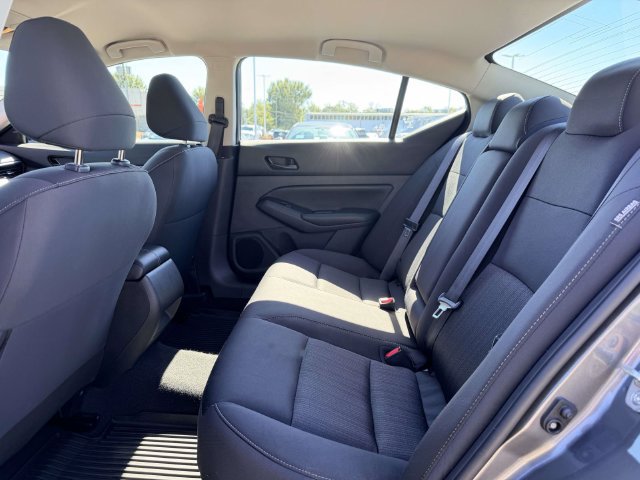 Used 2024 Nissan Altima 2.5 S FWD image 13