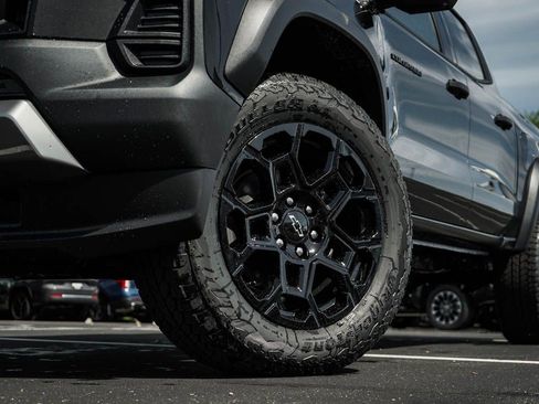 New 2026 Chevrolet Colorado Trail Boss AWD/4WD image 6