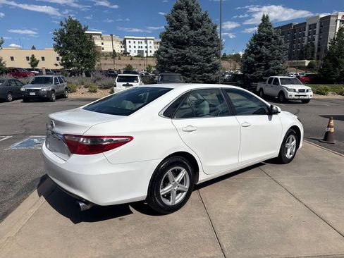 Used 2017 Toyota Camry LE FWD image 6