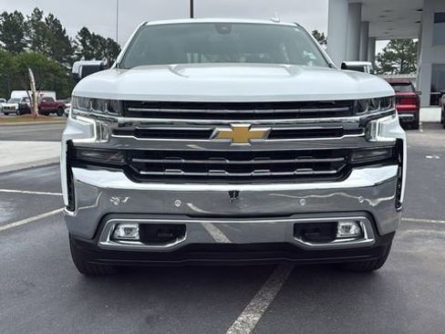 Used 2022 Chevrolet Silverado 1500 LTZ w/ Safety Package II AWD/4WD image 2