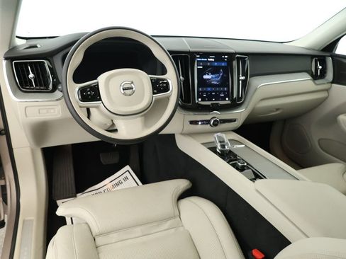 Used 2025 Volvo XC60 T8 Ultra w/ Protection Package Premier image 10