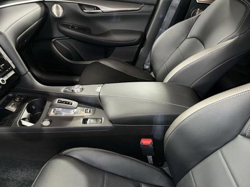 Certified 2025 INFINITI QX55 Essential image 26