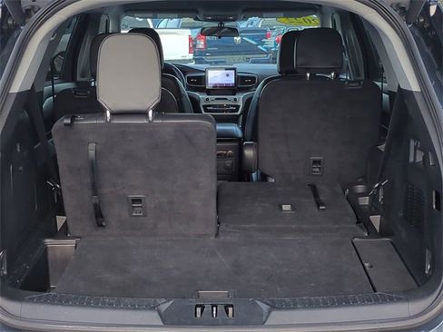 Used 2022 Ford Explorer XLT w/ Equipment Group 202A image 13