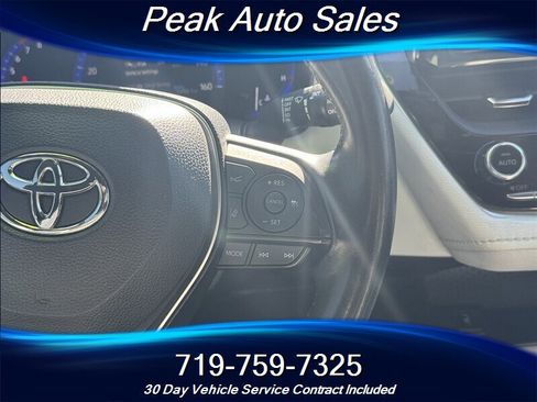 Used 2019 Toyota Corolla XSE image 15