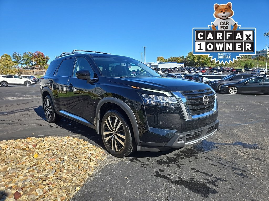 Used 2024 Nissan Pathfinder Platinum w/ Cargo Package AWD/4WD image 1