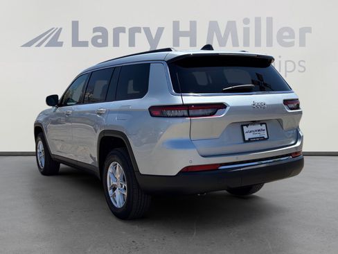 New 2025 Jeep Grand Cherokee L Laredo w/ Trailer Tow Package image 3