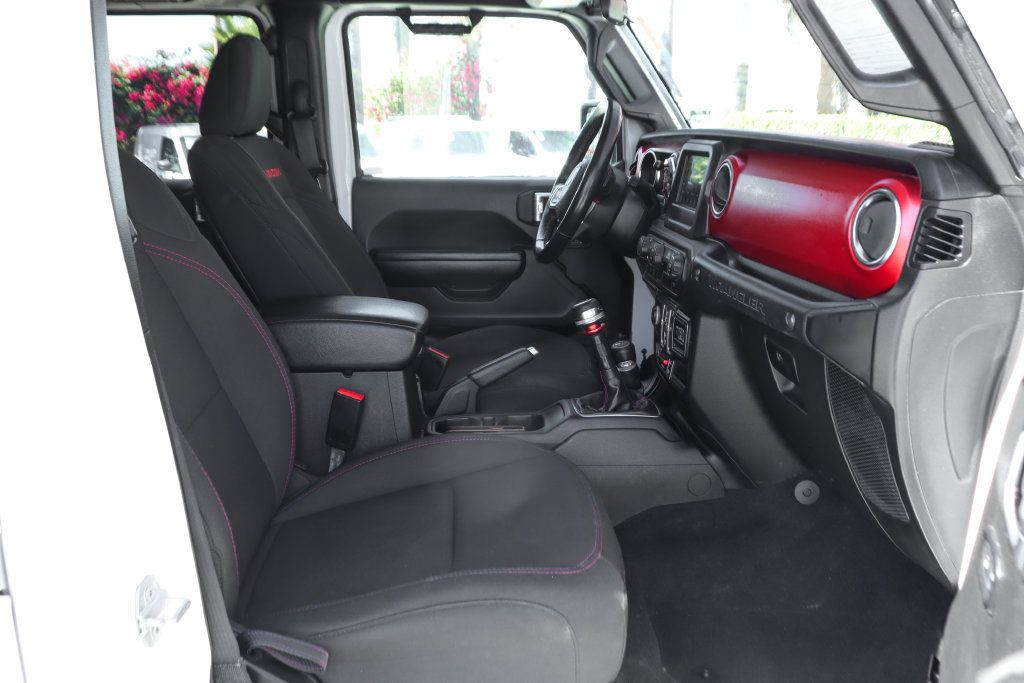 Used 2021 Jeep Wrangler Unlimited Rubicon AWD/4WD image 37