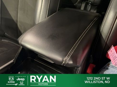 Used 2019 RAM 1500 Big Horn AWD/4WD image 30