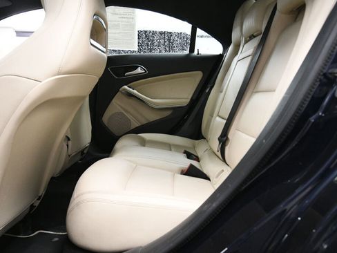 Used 2018 Mercedes-Benz CLA 250 4MATIC image 23