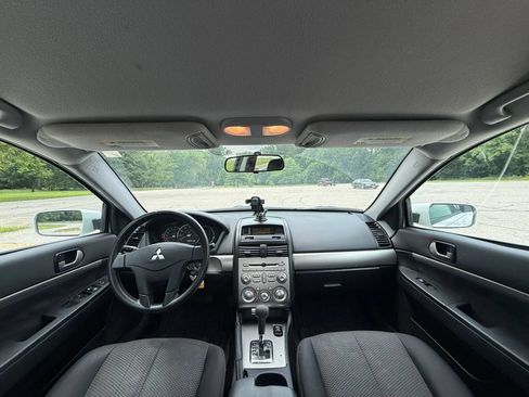 Used 2012 Mitsubishi Galant FWD image 13