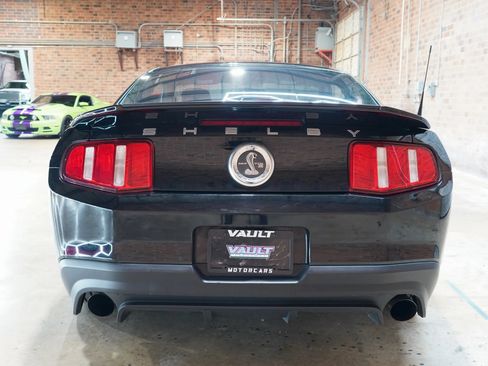 Used 2010 Ford Mustang Shelby GT500 RWD image 11